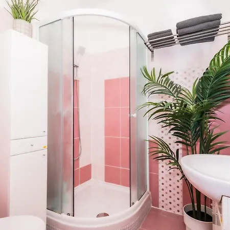 Silent Luxury, 布拉迪斯拉发